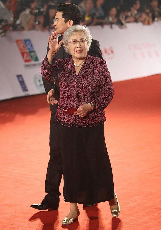 这位美丽了100岁的中国女演员，今天走了… - 34