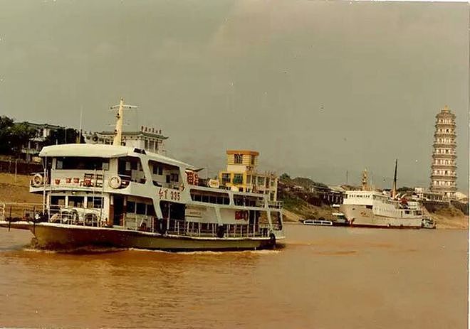 红星312客轮遭遇雷雨翻船沉没：1983年3月1日广东三一海事死147人 - 6