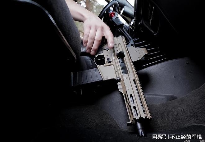 CMMG的新枪Dissent：机匣最短、重量超轻的一把AR15 - 21