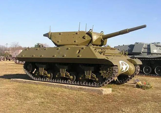 朝鲜战争“联合军”曾使用的坦克及自行火炮 - 12