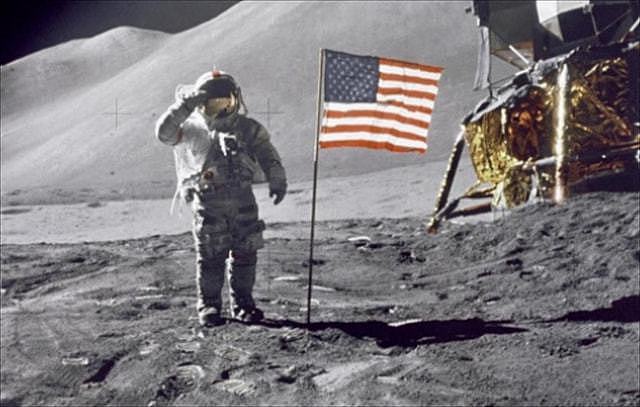 五星红旗亮相月球，美国登月被指造假：为何美国国旗能随风飘扬？ - 8