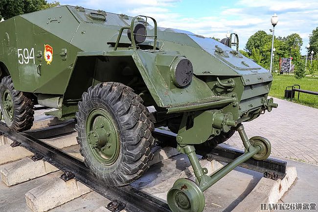 罕见的BTR-40zh.d.铁道公路两用装甲车 苏联用它对付铁道游击队 - 9