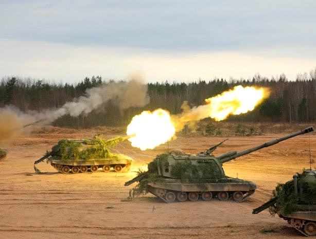 “第二阶段战争”已经开打 乌军坦克“射穿大楼”命中俄军装甲车 - 5