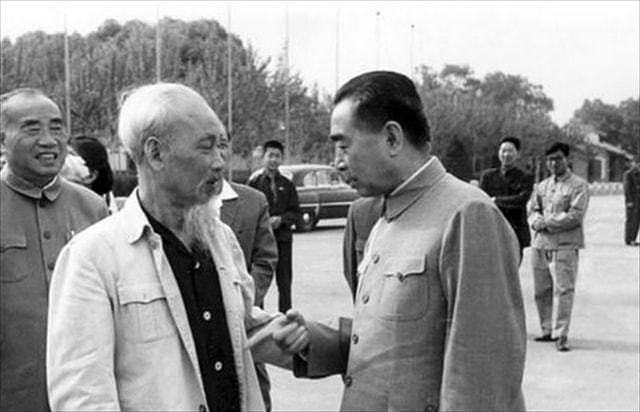 越战期间胡志明秘密访华，说出了3个目的，主席：第二点不能接受 - 10