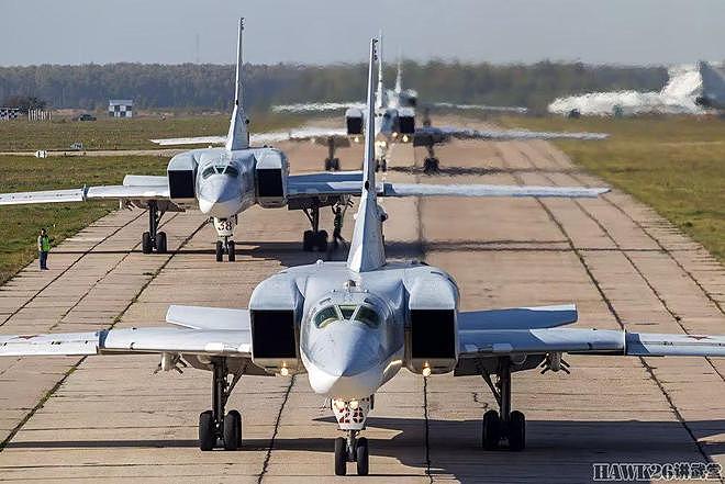 卫星照片解读：乌克兰无人机袭击俄空军基地 摧毁轰炸机是假消息 - 2