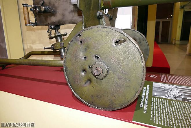 细看：俄罗斯博物馆展出特殊马克沁 列宁格勒围困期间生产的机枪 - 4