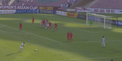 0-2！中国女足亚洲杯陷入绝境！后防线被打穿，补时手球被判点球 - 11