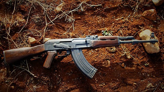 生产简单 制造成本低 大口径 铸就AK-47成为世界名枪 - 8
