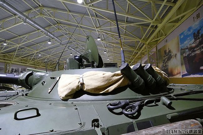 俄罗斯博物馆纪念伊萨科夫诞辰104周年 经典作品是BMP-1步兵战车 - 10
