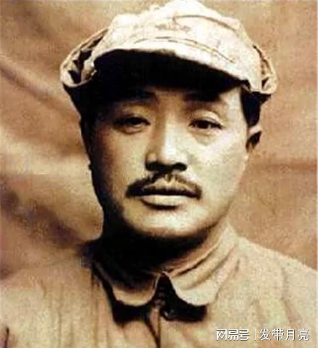 1949年，一名杨姓青年找到贺龙办事处，对警卫说：贺龙是我爹 - 2