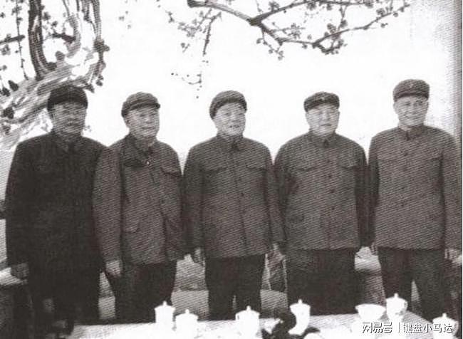 李德生任北京军区司令员时，军区副司令有几位，他们都是谁 - 5