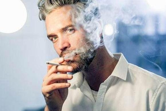 男人一天最多可以抽多少支烟？医生：控制在“这个数”，还可以 - 9