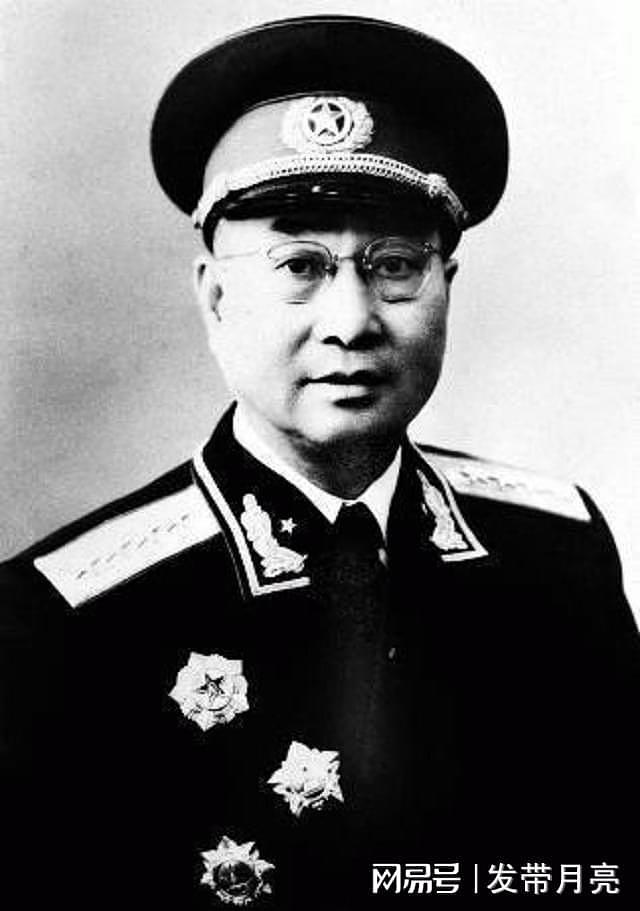1952年，沈毅因贪污过亿判处决，陈赓大将奔走求情：他有大用 - 1
