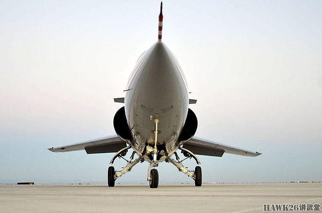 CF-104D教练机正在出售 世界飞行速度最快古董战机 售价85万美元 - 4