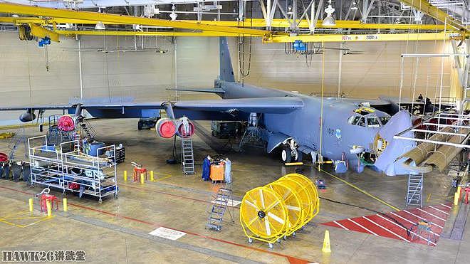 图说：B-52“同温层堡垒”美军战略空军绝对主力 号称飞行100年 - 13