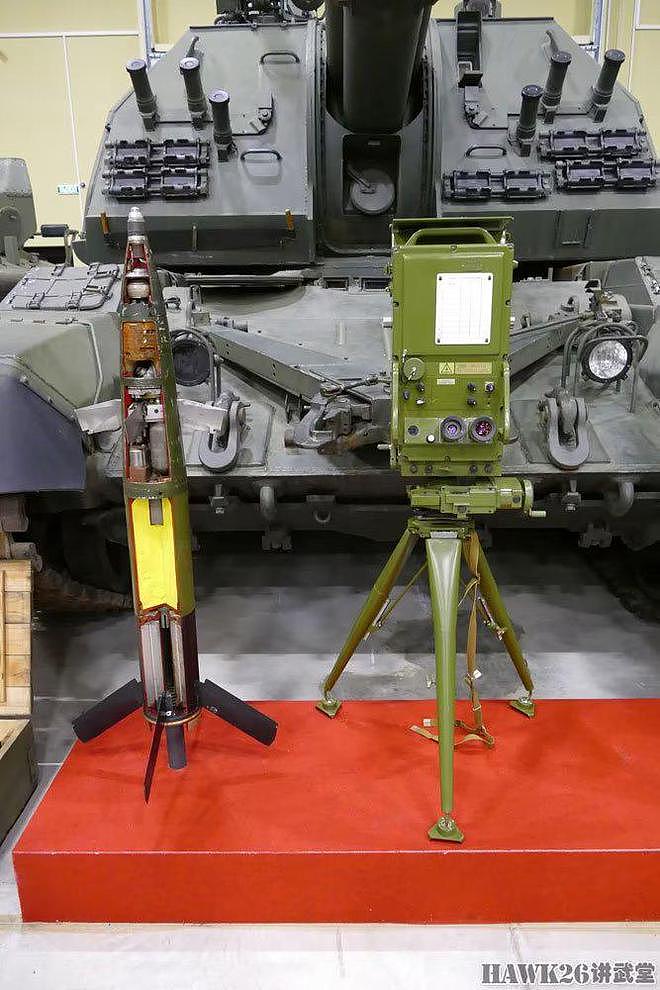 细看：俄罗斯博物馆展出“红土地”激光制导炮弹系统 整体略笨重 - 3