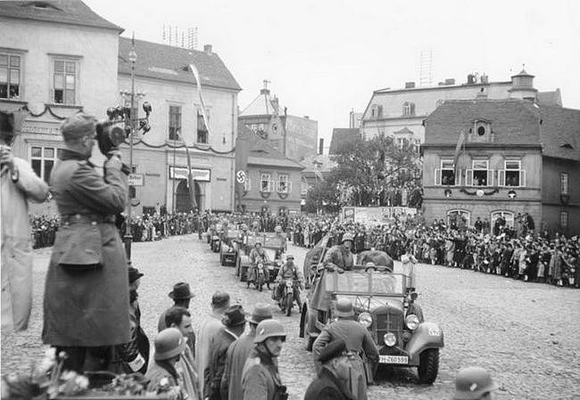 二战的捷克斯洛伐克：世界第七军事强国，为何将国土拱手让与德国 - 7