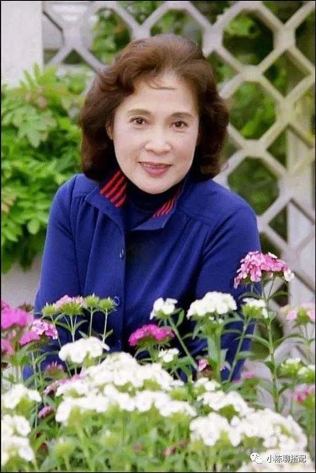 被周总理称为“中国最美女性”，已99岁的秦怡老了依旧如此美丽 - 5