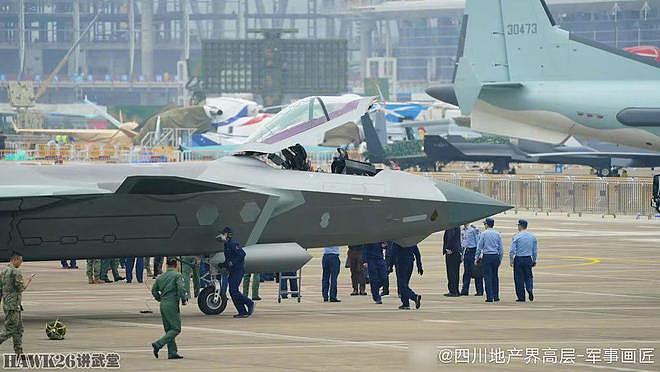 海外谈中国：珠海航展新型飞机和武器系统云集 航空领域发展迅猛 - 2