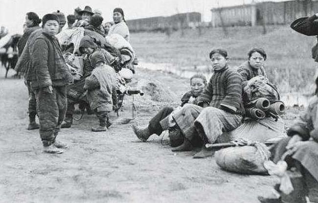 1941年日本真实情况如何？国民一天仅6两粗粮，大量女性当了军妓 - 4