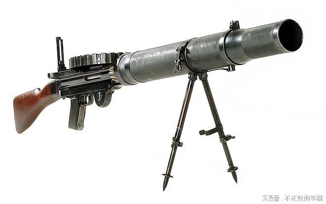 一战英军的刘易斯机枪：明明是一挺机枪，为何长得却像一门炮？ - 1