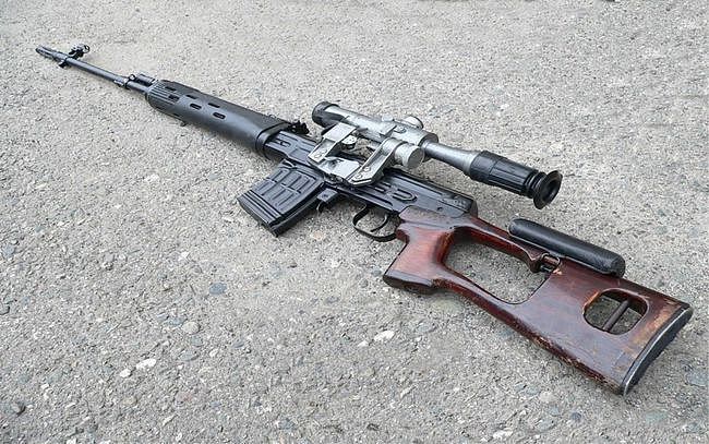 它是AK47突击步枪的放大版本：SVD狙击步枪 - 1