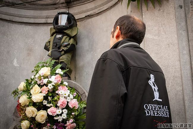 “撒尿小孩”雕像穿上防爆服 庆祝比利时拆弹部队成立100周年 - 7