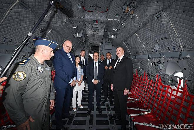 阿塞拜疆空军接收第一架C-27J NG运输机 总统阿利耶夫出席仪式 - 3