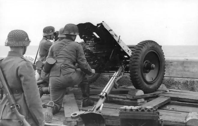 德国最差劲的反坦克炮是什么？绰号敲门环的37毫米反坦克炮 - 8