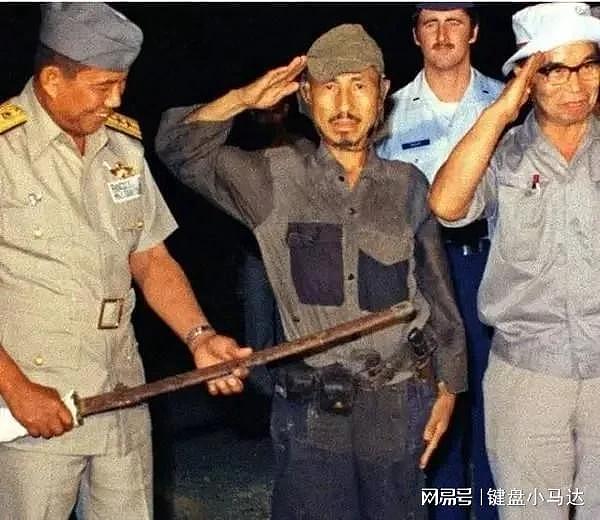日本战败后，鬼子躲进深山里打了30年游击，被发现时仍不肯投降 - 11