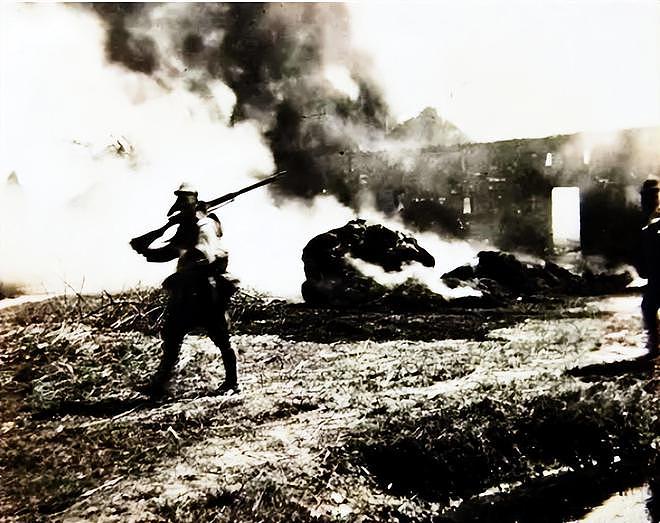 1937年，两个日军进村扫荡，一位民间高手用铡刀连斩两人 - 4