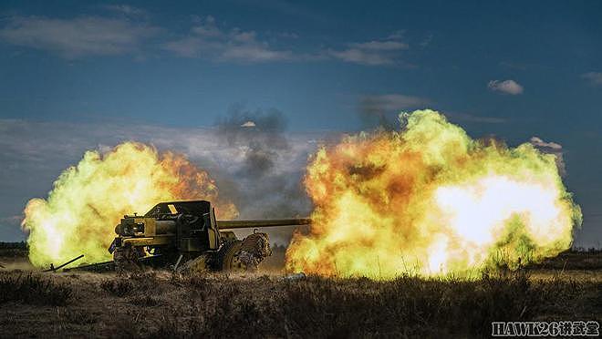 拉脱维亚100mm加农炮战斗射击训练 捷克老式火炮仍在一线挑大梁 - 11