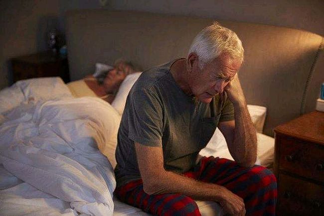 老年人重在预防老年痴呆，提醒：50岁后，5个日常习惯要改掉 - 4