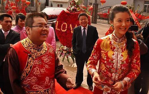 65岁王丽云与女儿车晓罕同框，女儿嫁富商后离婚，两人如今都单身 - 10
