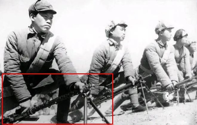 侵华日军的花机关、大花眼、野鸡脖子和拐把子，代表的都是啥枪？ - 12
