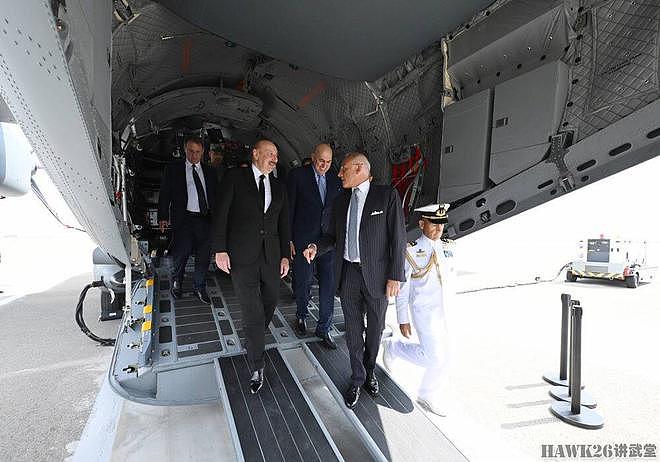 阿塞拜疆空军接收第一架C-27J NG运输机 总统阿利耶夫出席仪式 - 6