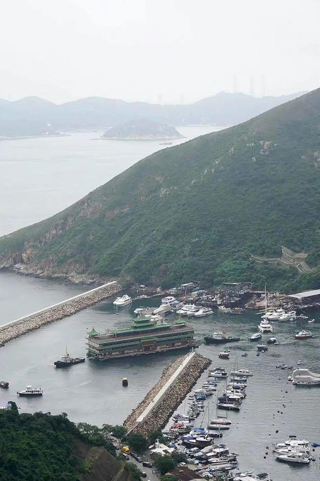 一辈子演尽浮华，香港珍宝海鲜舫最终沉于海底 - 10