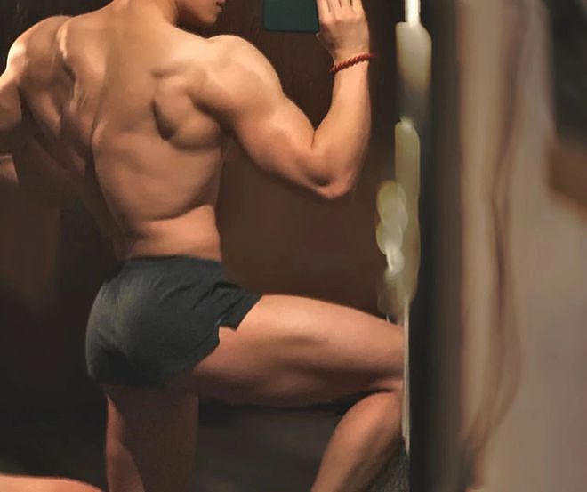 38岁体操冠军张宏涛身材自拍照曝光，这肌肉是认真的吗？ - 11