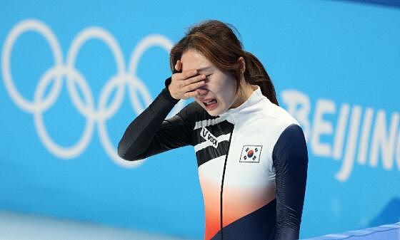 冰雪公主哭了，差0.052秒冠军！韩媒：平昌两冠王落下遗憾的眼泪 - 3