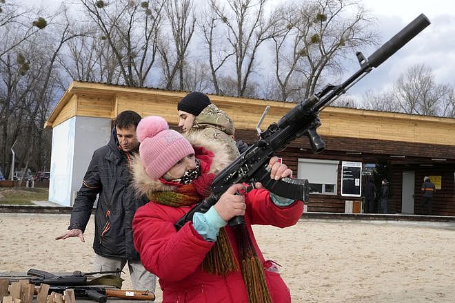 俄乌战争令人自危 芬兰女性防卫训练攀升 课程需求剧烈增加 - 3