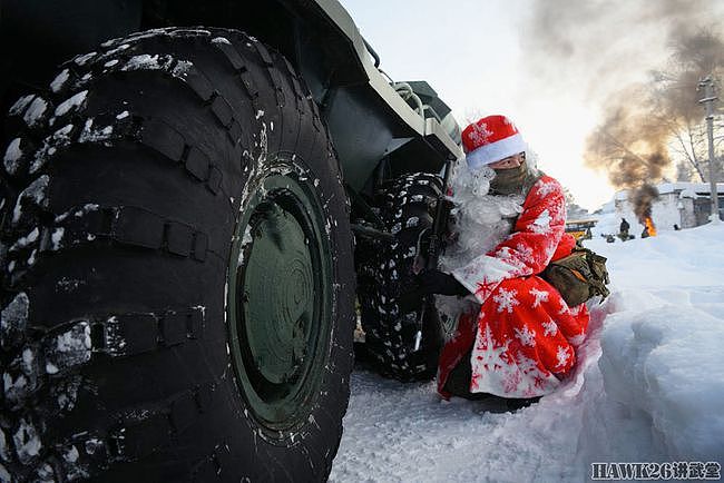 端着AK的严寒老人“战斗民族”硬核训练日 新兵第一个军营圣诞节 - 3