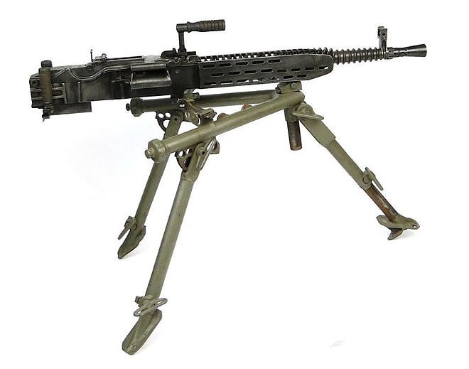 抗战国内的捷克造不只有轻机枪，还有以下三种比较少见的型号 - 15