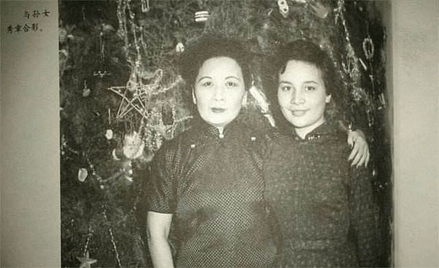 蒋介石的混血孙女，早年锦衣玉食，后嫁大14岁丈夫，住60平小破房 - 4