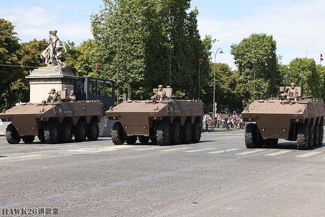 法国举行国庆日阅兵式 新型装甲侦察车亮相 印度三个方阵另有玄机 - 19