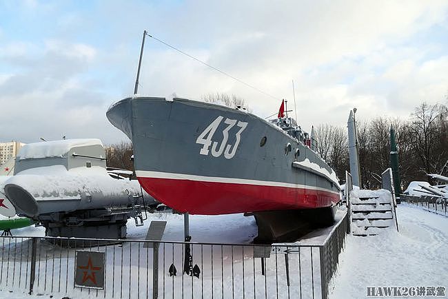 俄罗斯博主魔幻经历：博物馆“坦克艇”上茶话会 独一无二的体验 - 3