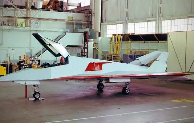 隐身战机F-117夜鹰的原型机与技术直接来源：拥蓝计划 - 6