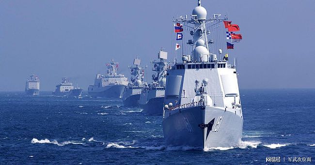 锋芒毕露，055万吨大驱，中国海军远洋作战走向深蓝的旗舰 - 6