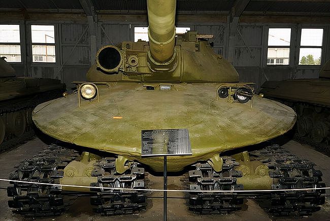 279工程：冷战时期苏联的坦克杰作，装甲超厚能抵抗核爆炸的冲击 - 4