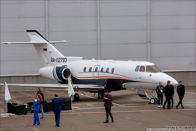 俄罗斯商业航空展开幕 美女簇拥顶尖公务机 不是一般有钱能够消费 - 14