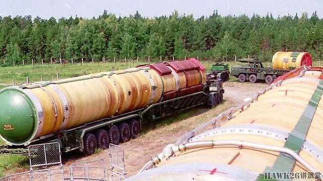 48个驱动轮：苏联战略火箭部队的巨型公路列车 专门运送洲际导弹 - 7